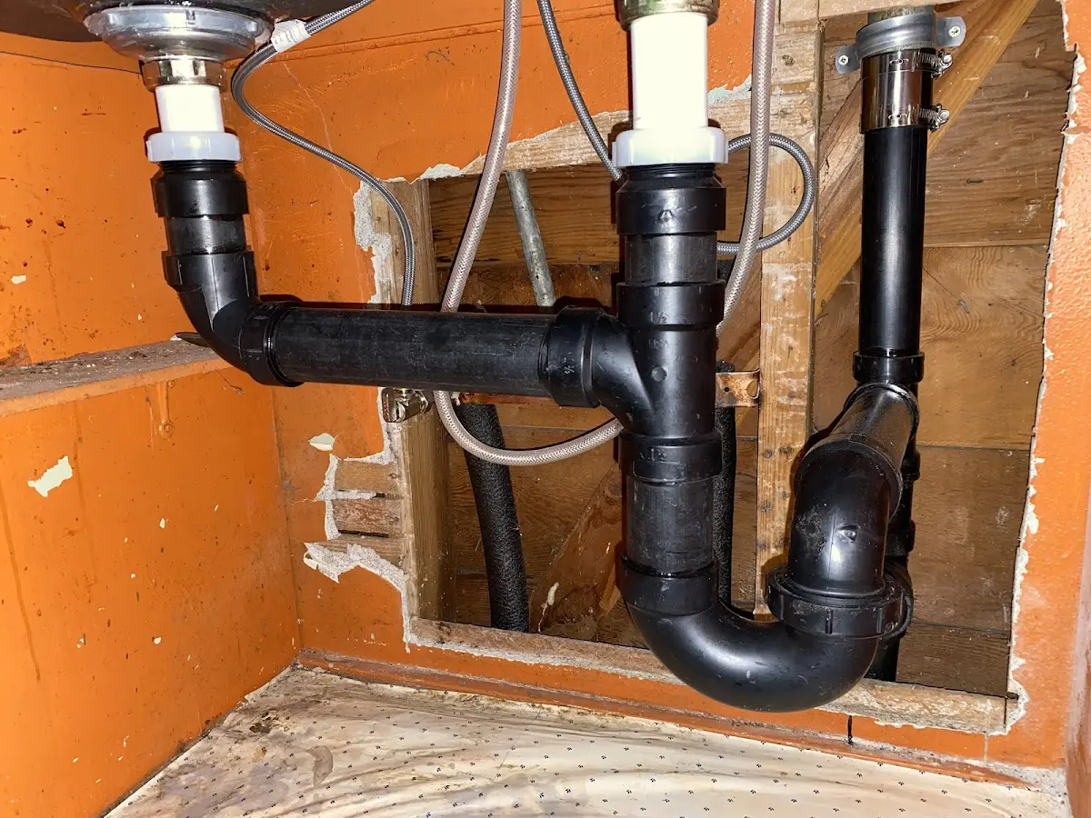 Professional Pipe Bursting equipment and tools on the job in Raytown